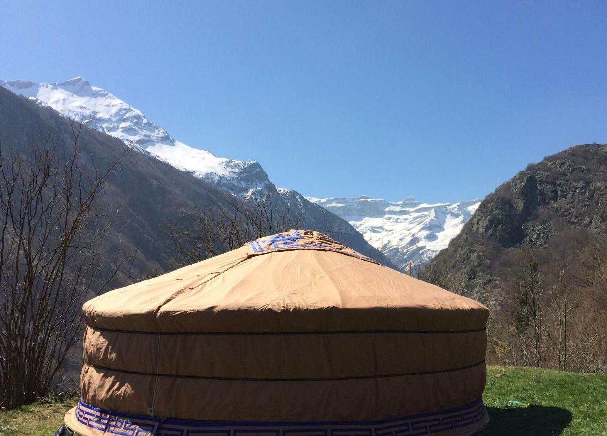 Yourtes Mongoles Gavarnie ジェードル エクステリア 写真